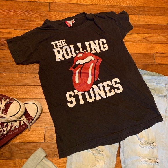 Rolling Stones band tee  🖤 - Picture 3 of 4